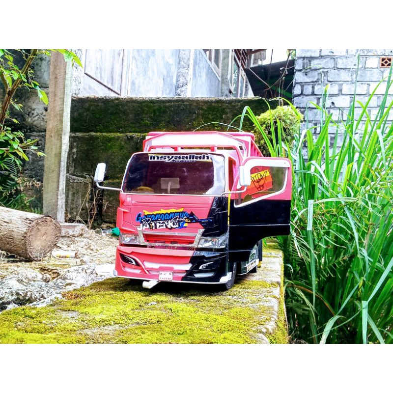 kabin miniatur truk canter skala 16 warna