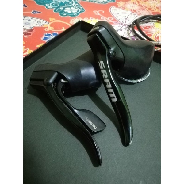 brifter sram apex 1 x 10 speed not shimano claris sora tiagra 105