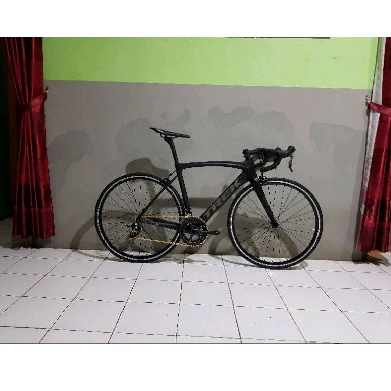 sepeda balap trek emonda carbon