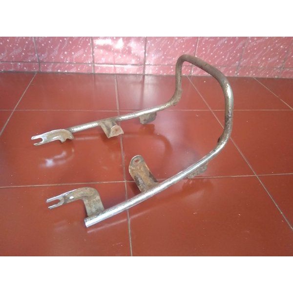 behel begel Suzuki A100 ori