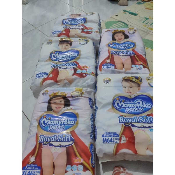 Pampers Mamy poko XL