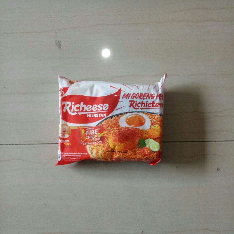 

richeese mi goreng pedas 77g