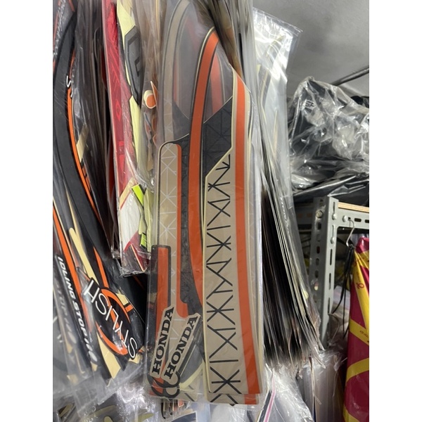 STIKER STRIPING MOTOR SCOOPY 2023 COKLAT FASHION BROWN