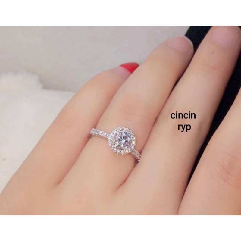 Cincin setara titanium lapis emas dan like diamond,bisa dipakai harian,anti alergi