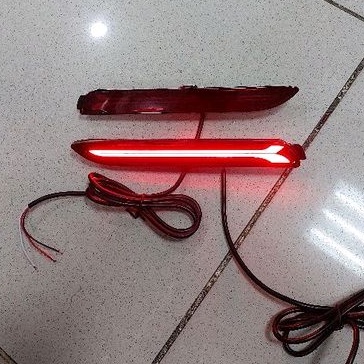 Lampu Reflektor mobil toyota INNOVA dan FORTUNER 2005-2015