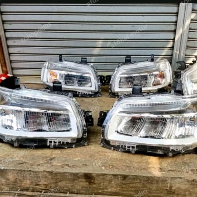 Headlamp grand max town ace