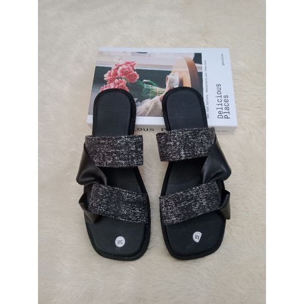 SB ~ EVANKA SANDAL SPON