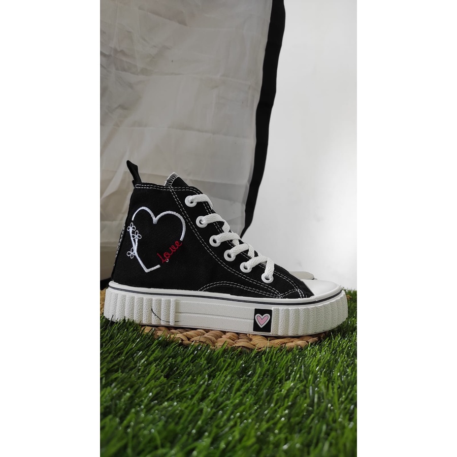 Sepatu Sneakers Wanita High Love Black Import PTB016