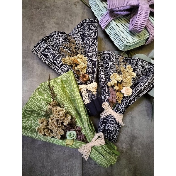 

buket gift bunga kain batik kado hampers