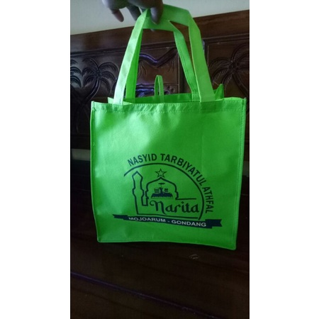 

tas souvenir bahan spunbond free sablon