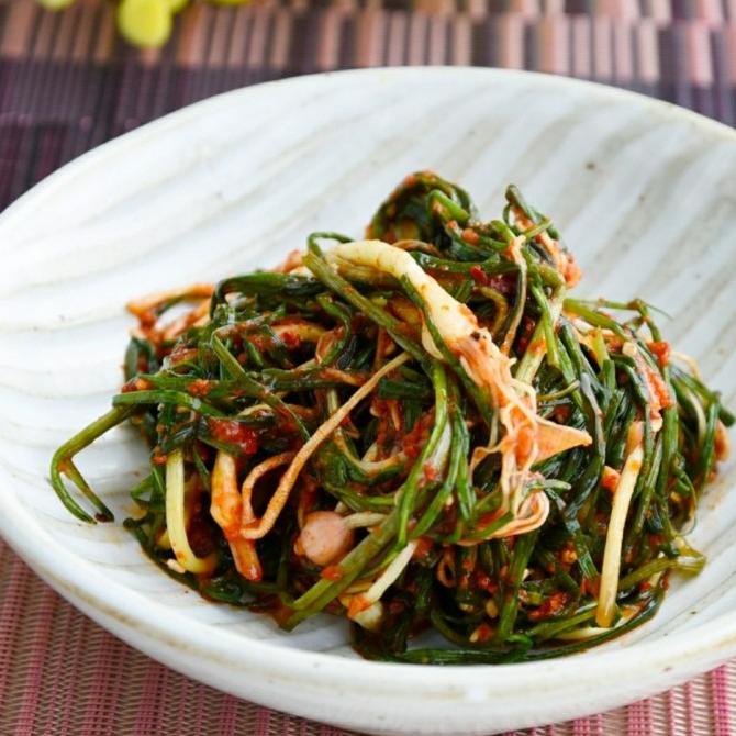 

KIMCHI LOKIO / DAUN BAWANG KECIL 1KG