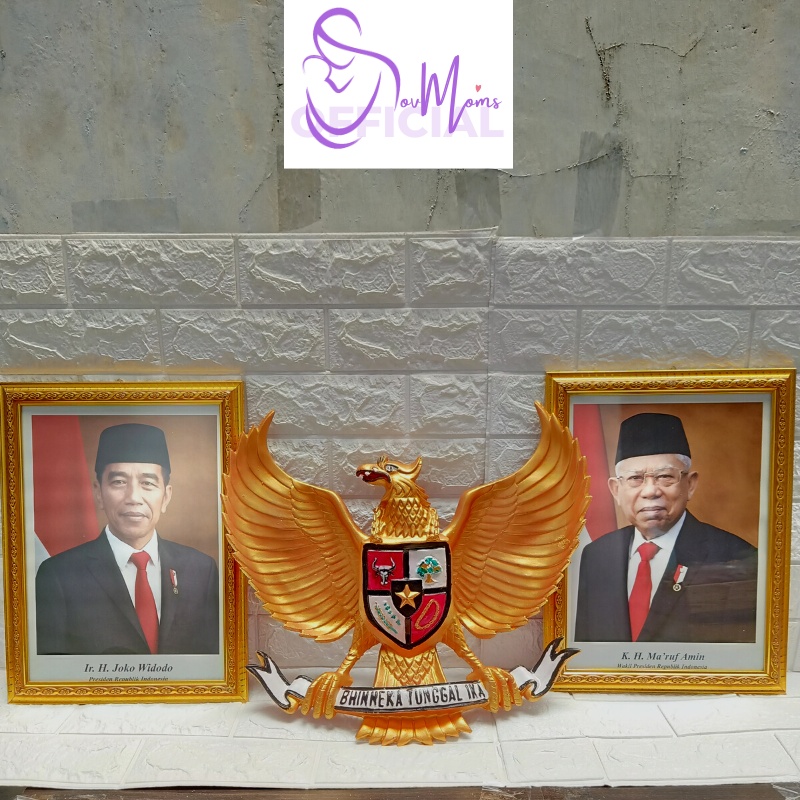 Pigura Bingkai Foto Gambar Presiden dan Wakil Prabowo Gibran Patung Lambang Garuda Pancasila 3D Cekung Datar 45X45 Pajangan Hiasan Dinding Kantor Poster Presiden Prabowo Subianto Dan Gibran 2024 Premium Official