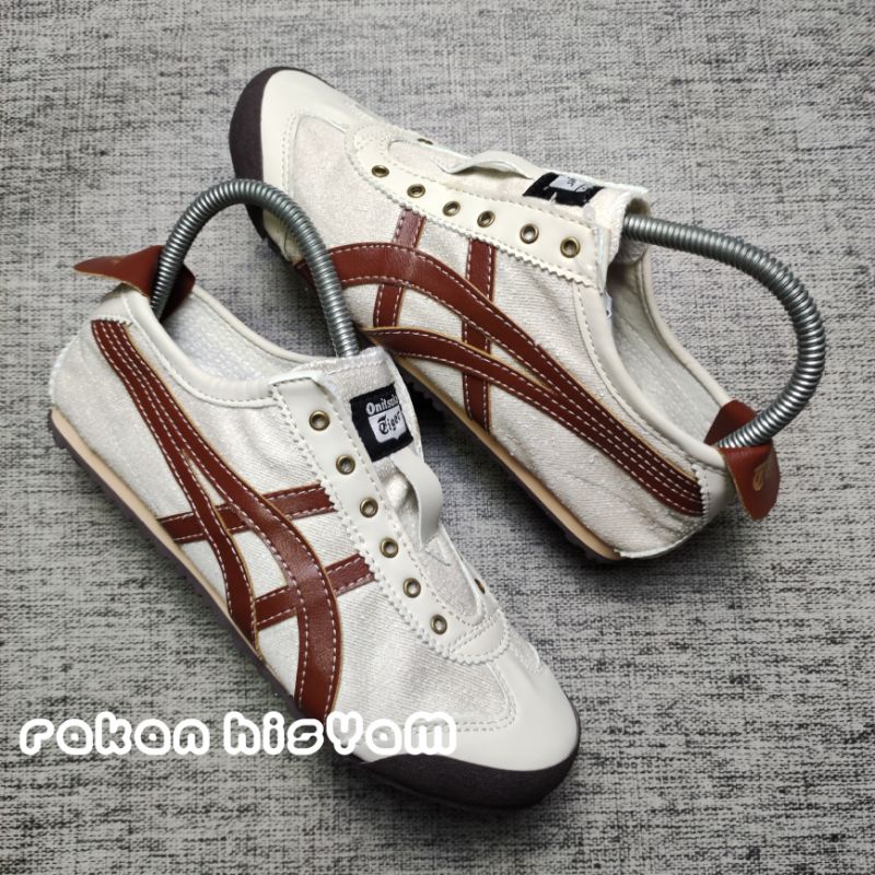 Ramadhan Sale SEPATU SLIP ON KANVAS WANITA KOREAN STYLETERLARIS