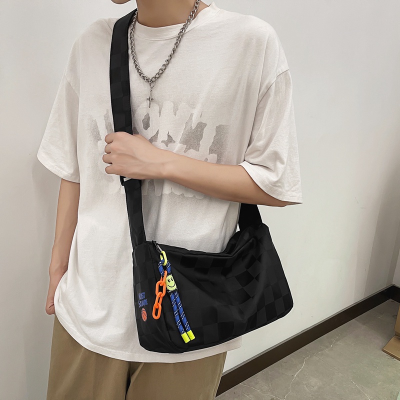 ♟┇™Sera Net Merah Tas Kanvas Kasual Wanita 2022 Musim Panas Baru Perkakas Jepang Ringan Messenger Tas Siswa Kelas Tas Olahraga