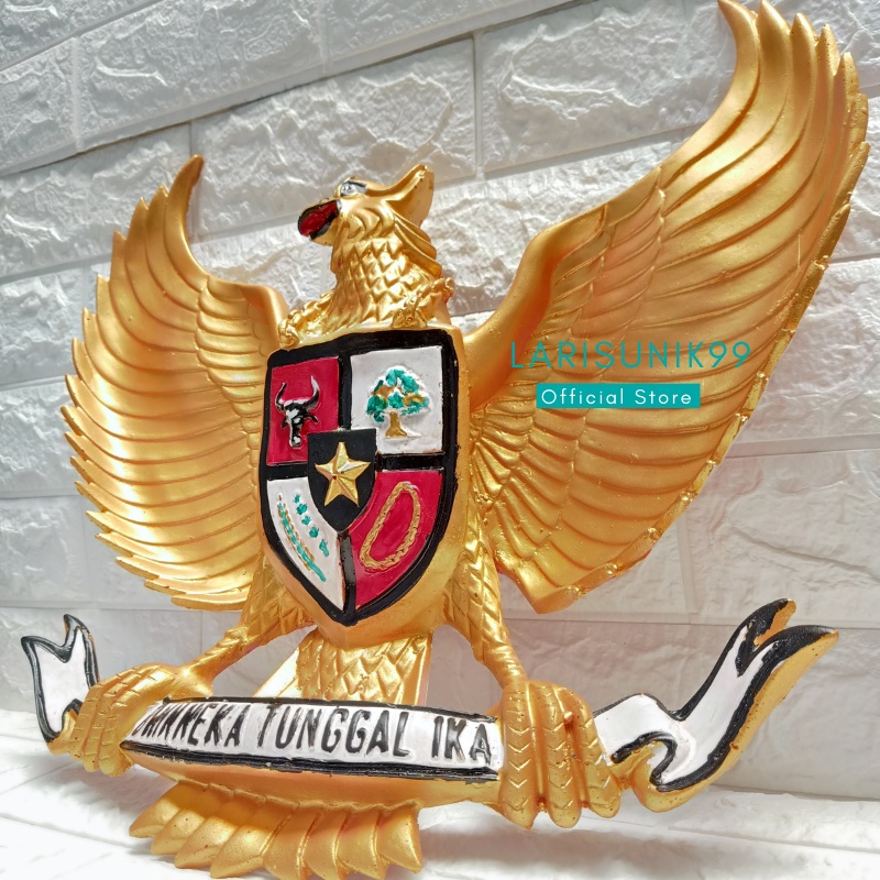 Pajangan Dinding Garuda Pancasila 3 Dimensi Fiber Hiasan Dinding Logo Burung Garuda Gold Timbul 45x45cm