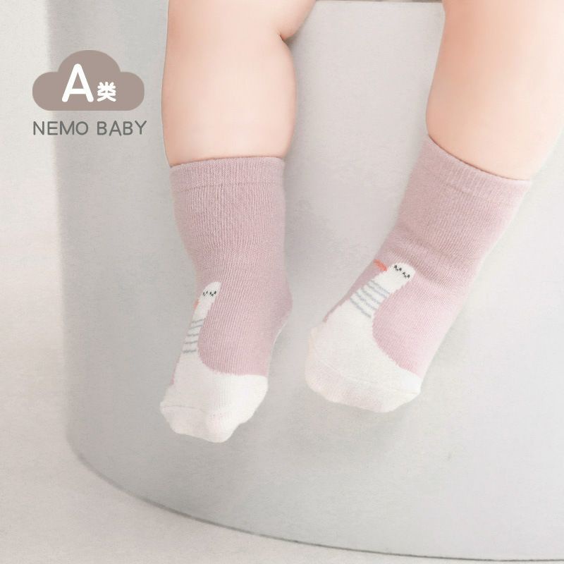 Kaos kaki bayi antislip 0-3 tahun import