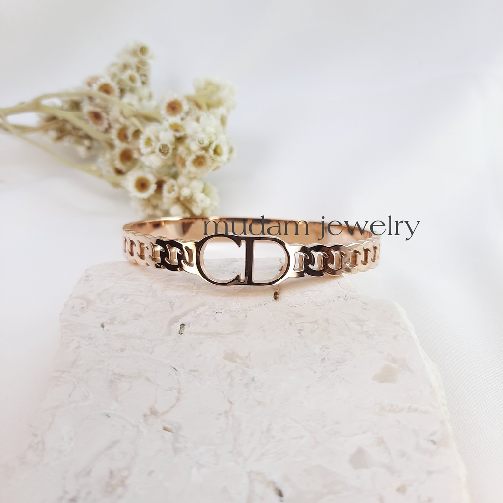 Gelang Bangle Titanium Model C. Di*r Tersedia Warna Rose Gold, Gold dan Silver