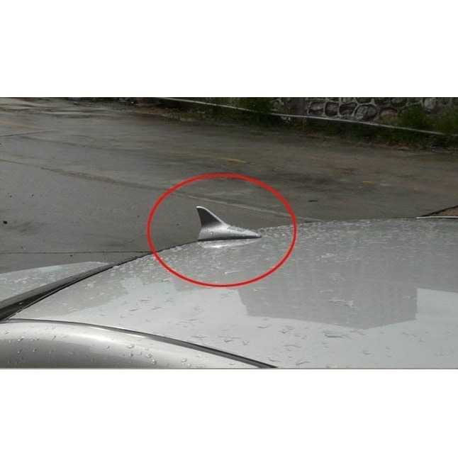 Shark Fin Lampu Solar Mobil Bentuk Sirip Hiu 8 LED - FZWJSD