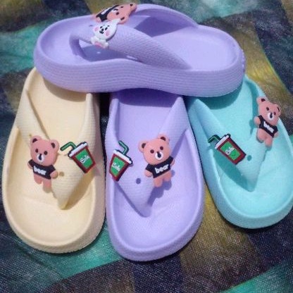 GOLFER/ Sandal  karet  jepit tebal model ke kinian untuk perempuan kecil dan tanggung motif beruang