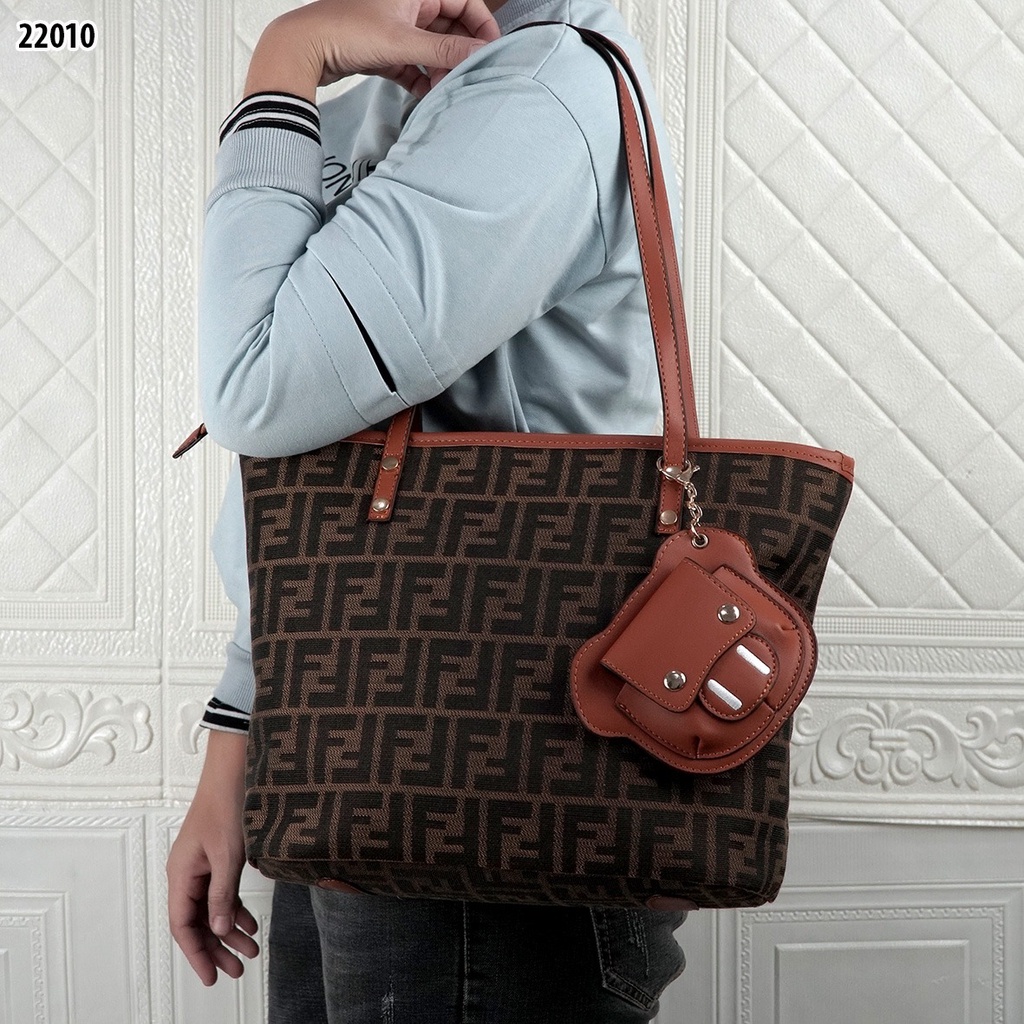 FD TOTE WITH ZIPPER  22010