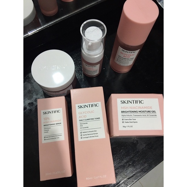 Paket Skintific 3 pcs (Toner,Serum dan Pelembap) versi glowing set pink