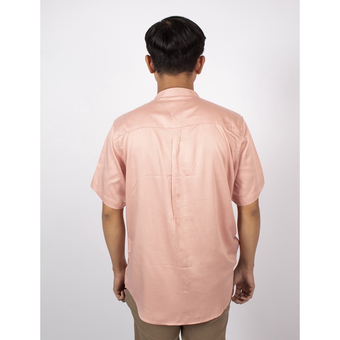 HIPNOP Kanva Blush Kemeja Polos Pria Lengan Pendek