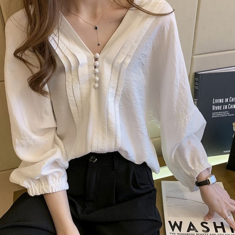 V gretta rim blouse  import hongkong