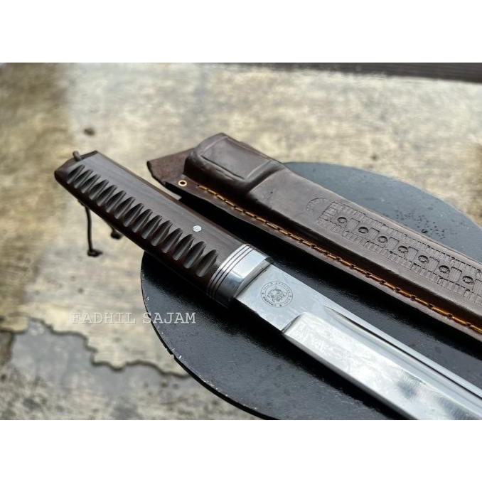 Pisau / tanto daging