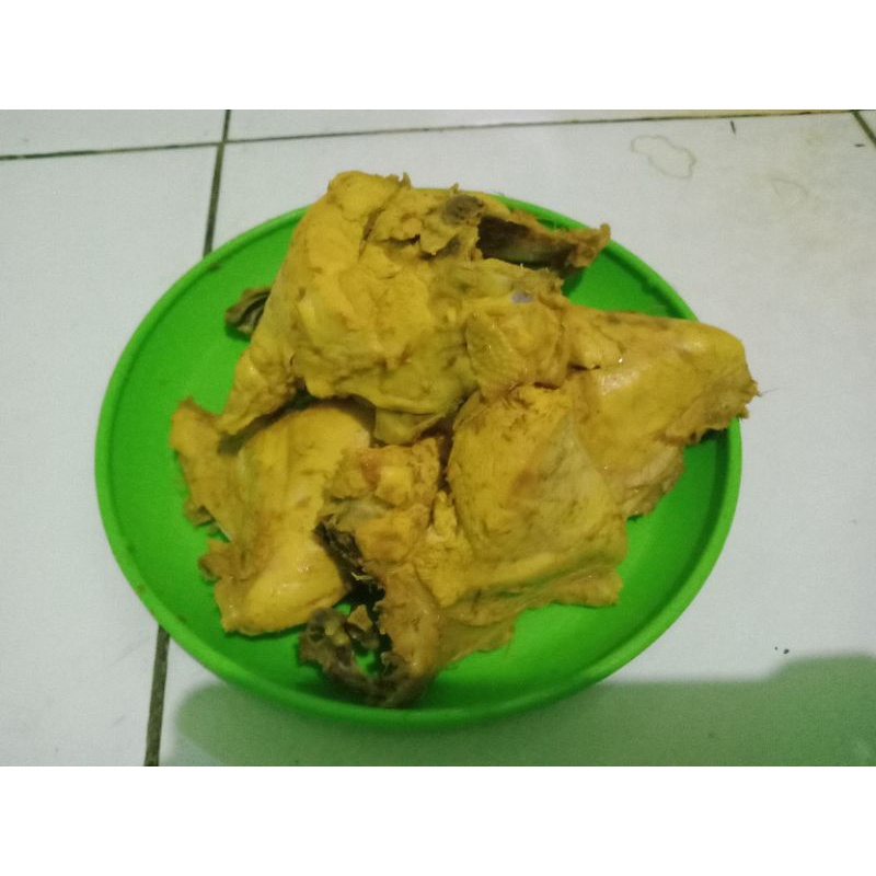 

dada ayam bumbu kuning