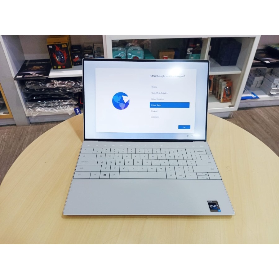 Laptop Slim Dell XPS 13 Plus 9320 Intel Core I7 1260P 16Gb 512GB 13.3 WUXGA Windows 11 Home Terlaris