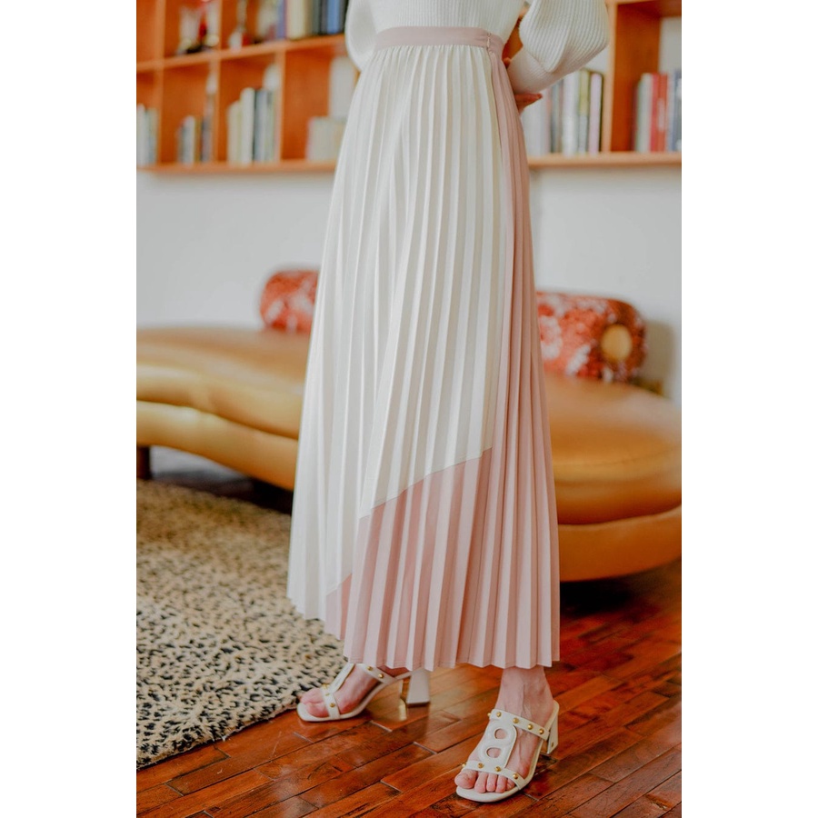 KILA TWO TONE PLEATED SKIRT - BENANG JARUM