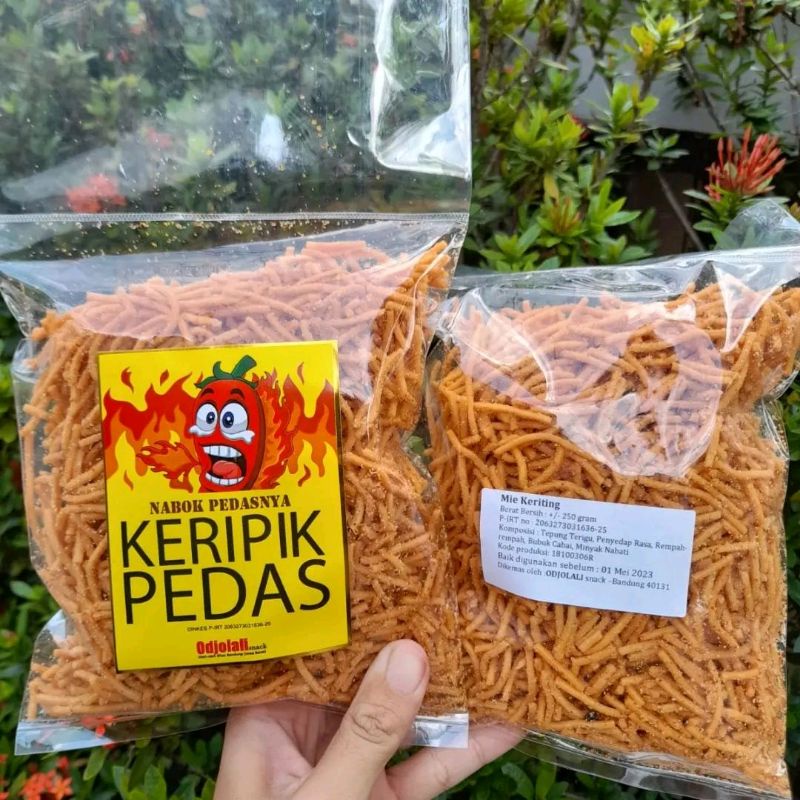 

Keripik Mie Goreng Kriting Pedas