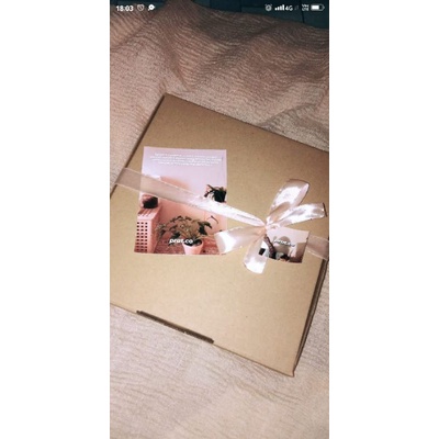 

Gift box | Hampers Birthday-Graduation-Anniversary-Etc.