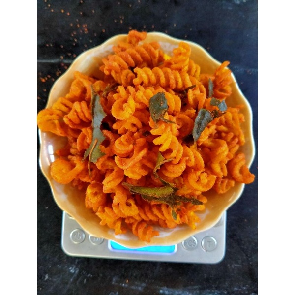 

Makaroni Spiral Pedas Daun Jeruk