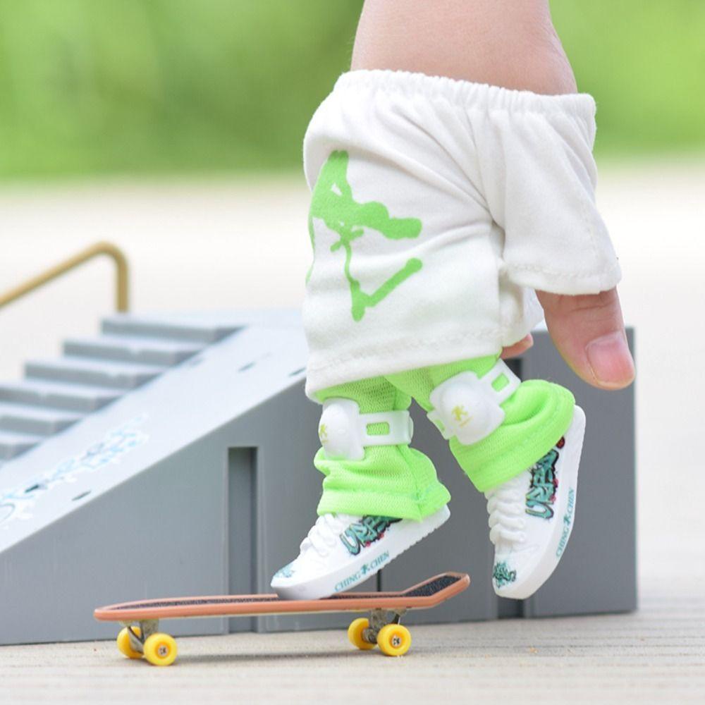 Agustina Mini Finger Scooter Set Untuk Anak Plastik Anak Mini Skateboard Jari Skuter Dengan Celana Sepatu Kit Edukasi Fingerboard Mainan Skate Truck Model Skateboard