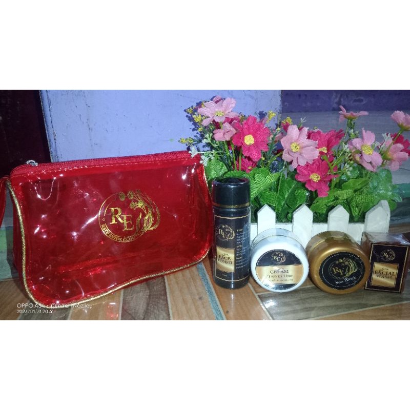 RE GLOW SUNBLOK RATU ENTOK