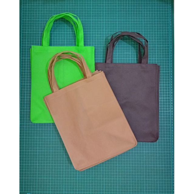 

Goodie bag/ tas spun bond kotak - terima custom jahit.