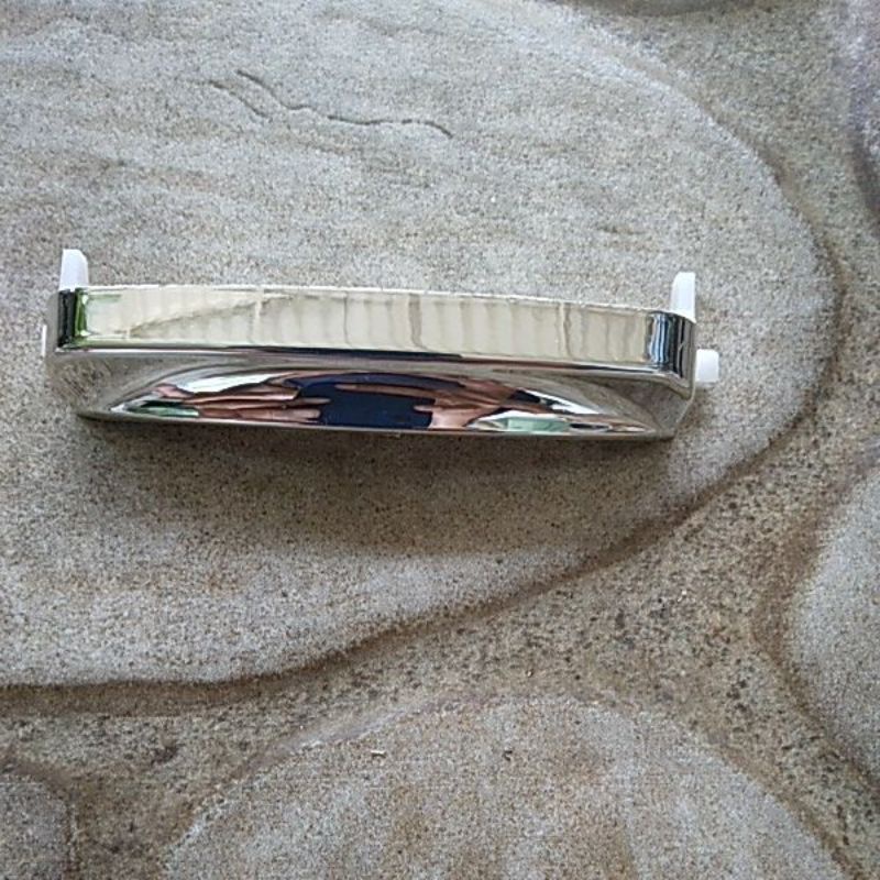 tombol 7047 tutup megicom YONG MA