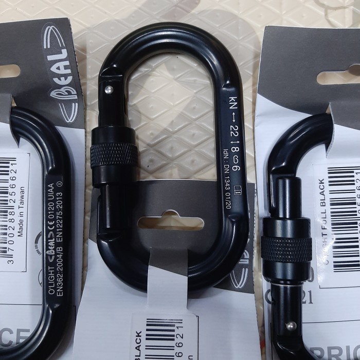 donna40- beal carabiner o light