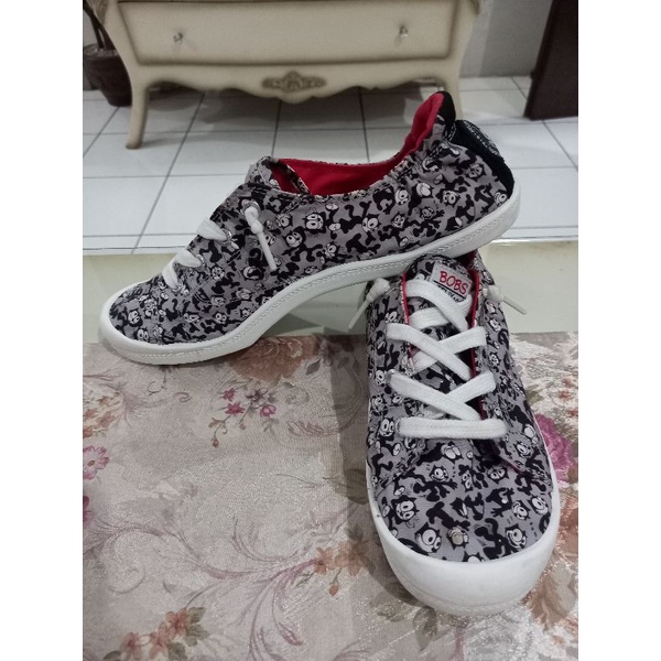 preloved sepatu skechers bobs felix size 39.5