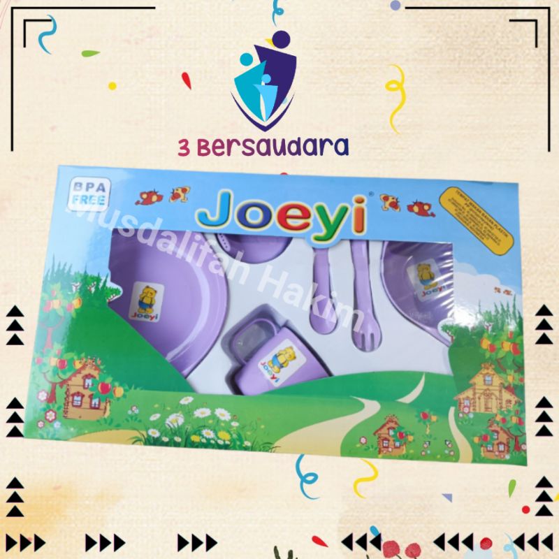 TEMPAT MAKAN BAYI BESAR/TEMPAT MAKAN BAYI