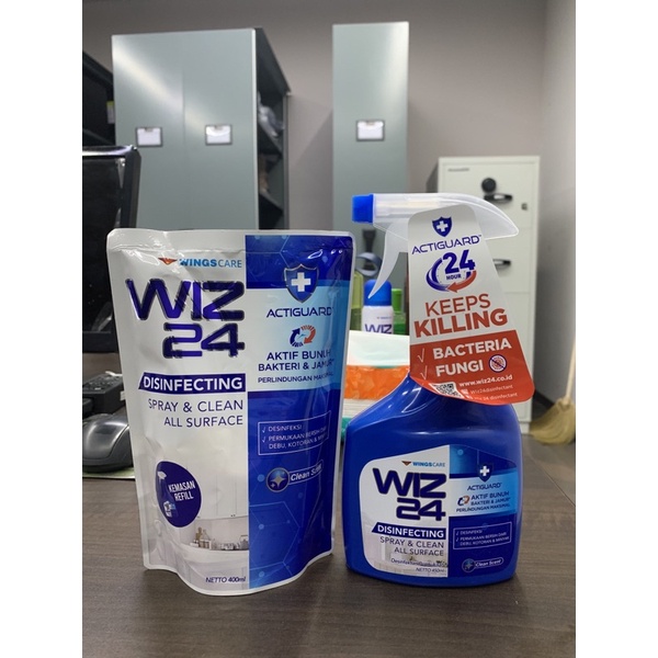Wiz 24 Disinfectant Spray & Clean - Clean Scent 450 mL And Pouch Refill 400 mL (satu paket)