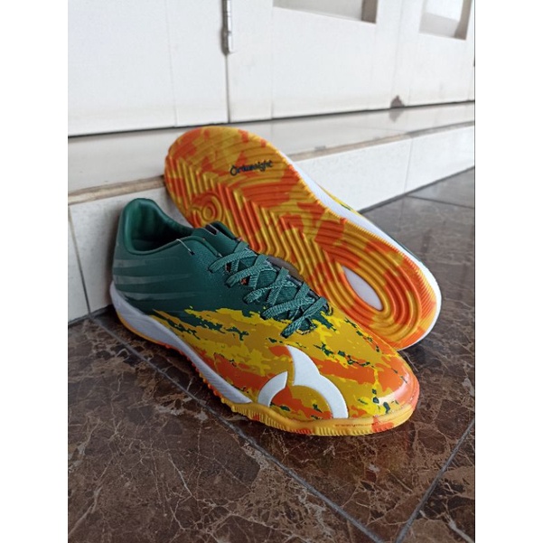 SEPATU FUTSAL CATALYST CHIMERA IN