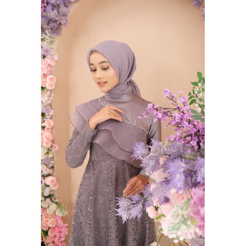 (PRE-ORDER) Dahlia Dress Brokat