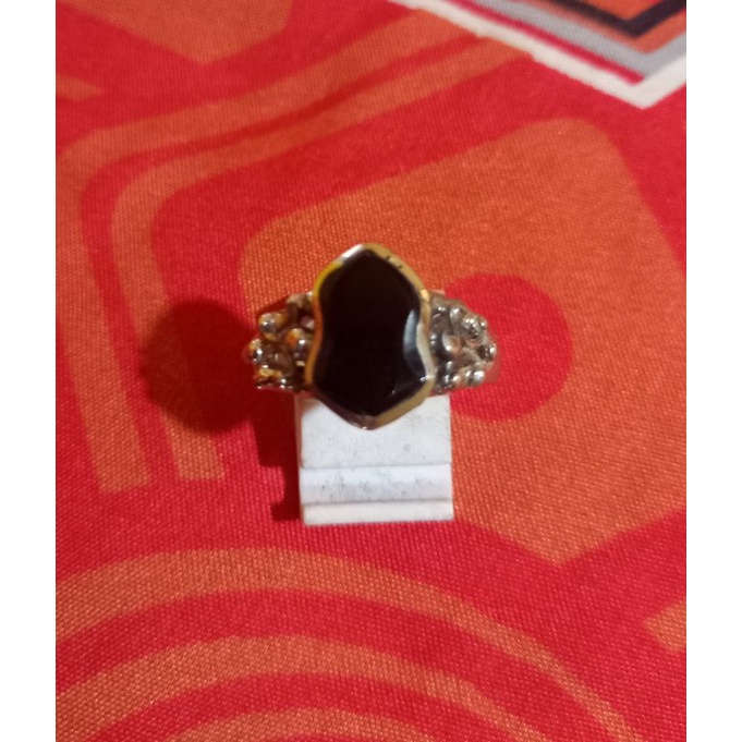 cincin terompah wanita