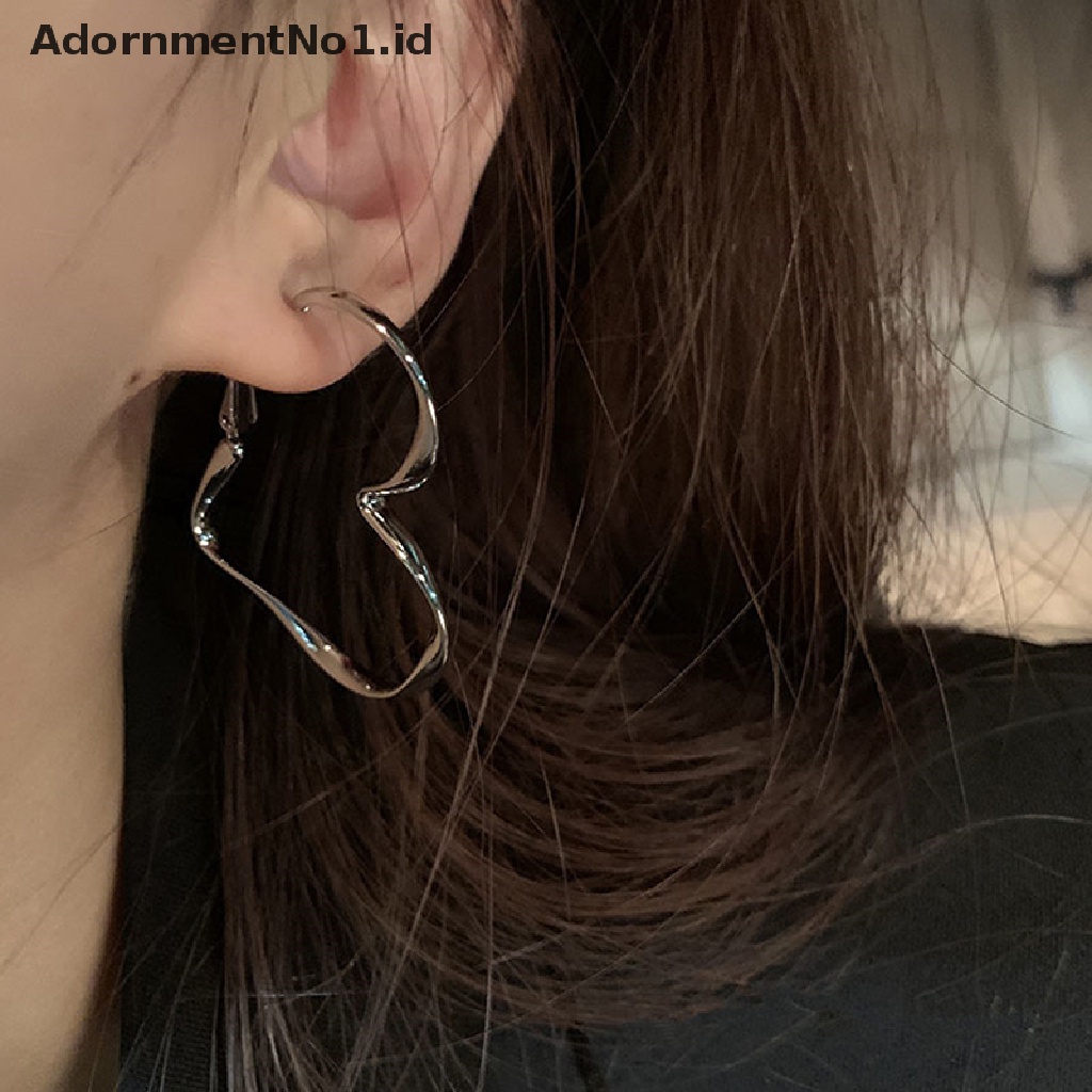 [AdornmentNo1] Anting Hoop Hati Untuk Wanita Punk Anting Cinta Besar Sederhana Berongga Logam Warna Emas Perak Perhiasan Femme Jewellery [ID]