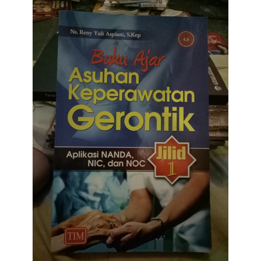 buku ajar keperawatan gerontik aplikasi nanda nic dan noc