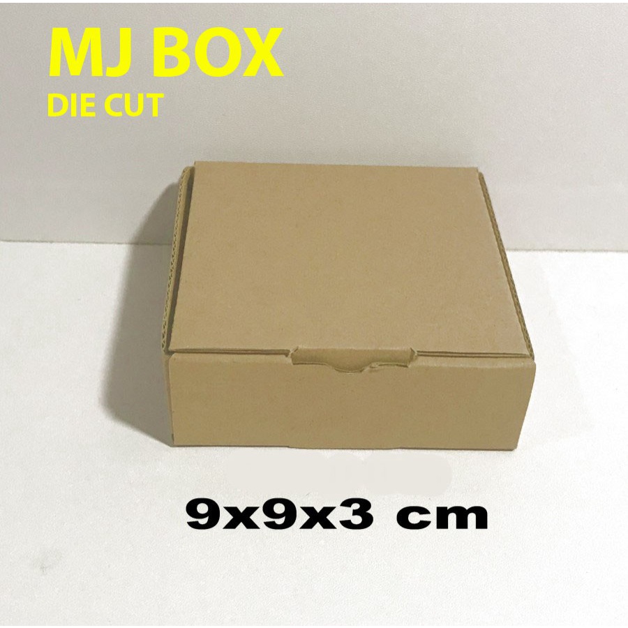 

kardus /karton/box .uk. 9x9x3 cm...model Die Cut
