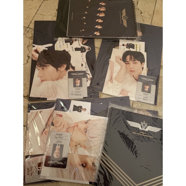 SEASON GREETING WAYV 2022 WAYV PILOT HENDERY KUN YANGYANG PILOT