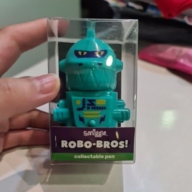 

NEW smiggle robo bros collectable pen pulpen biru